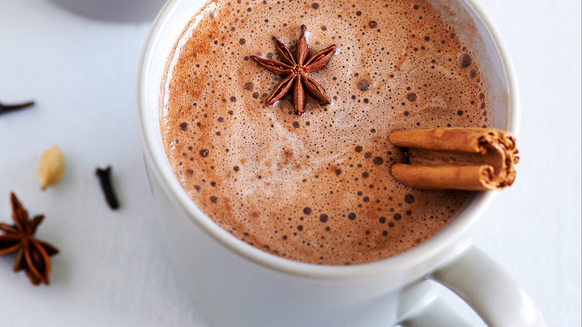 Té chai latte como en Starbucks, vídeo receta de cocina fácil