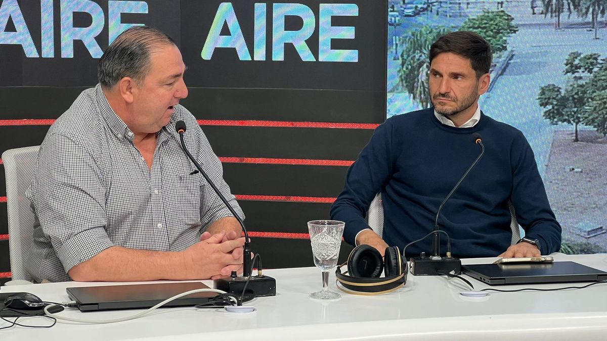 Juan Pablo Poletti asumirá en diciembre como intendente, mientras que Maximiliano Pullaro hará lo propio como gobernador. Juan Pablo Poletti asumirá en diciembre como intendente, mientras que Maximiliano Pullaro hará lo propio como gobernador.