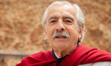 Eduardo Polo Román, reconocido por ser el bombisto del legendario grupo folclórico Los Chalchaleros, falleció a sus 83 años en Mar del Plata después de que se agravara su estado de salud por una enfermedad. Eduardo Polo Román, reconocido por ser el bombisto del legendario grupo folclórico Los Chalchaleros, falleció a sus 83 años en Mar del Plata después de que se agravara su estado de salud por una enfermedad.