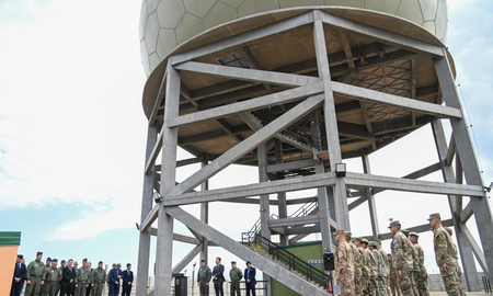 El radar fue fabricado en el INVAP en Bariloche. Foto: Ministerio de Defensa. El radar fue fabricado en el INVAP en Bariloche. Foto: Ministerio de Defensa.