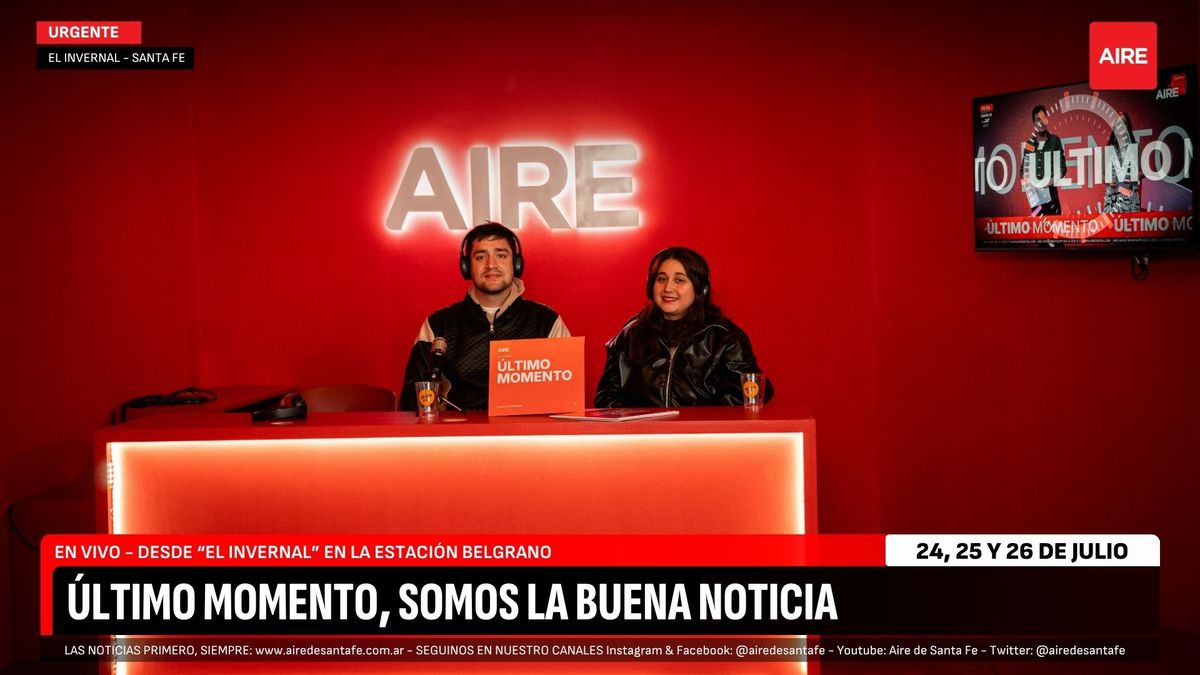 La gran comunidad de AIRE se sentó a la mesa de conductores y posó frente a las cámaras para vivir la experiencia del multimedios.