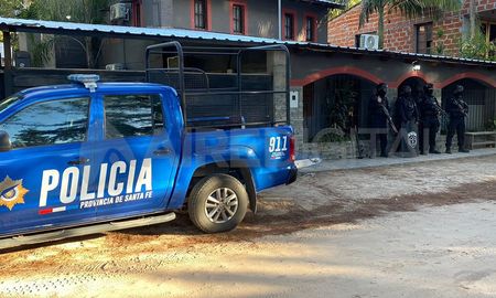 Los allanamientos tuvieron lugar en Santa Fe y San José del Rincón. Los allanamientos tuvieron lugar en Santa Fe y San José del Rincón.