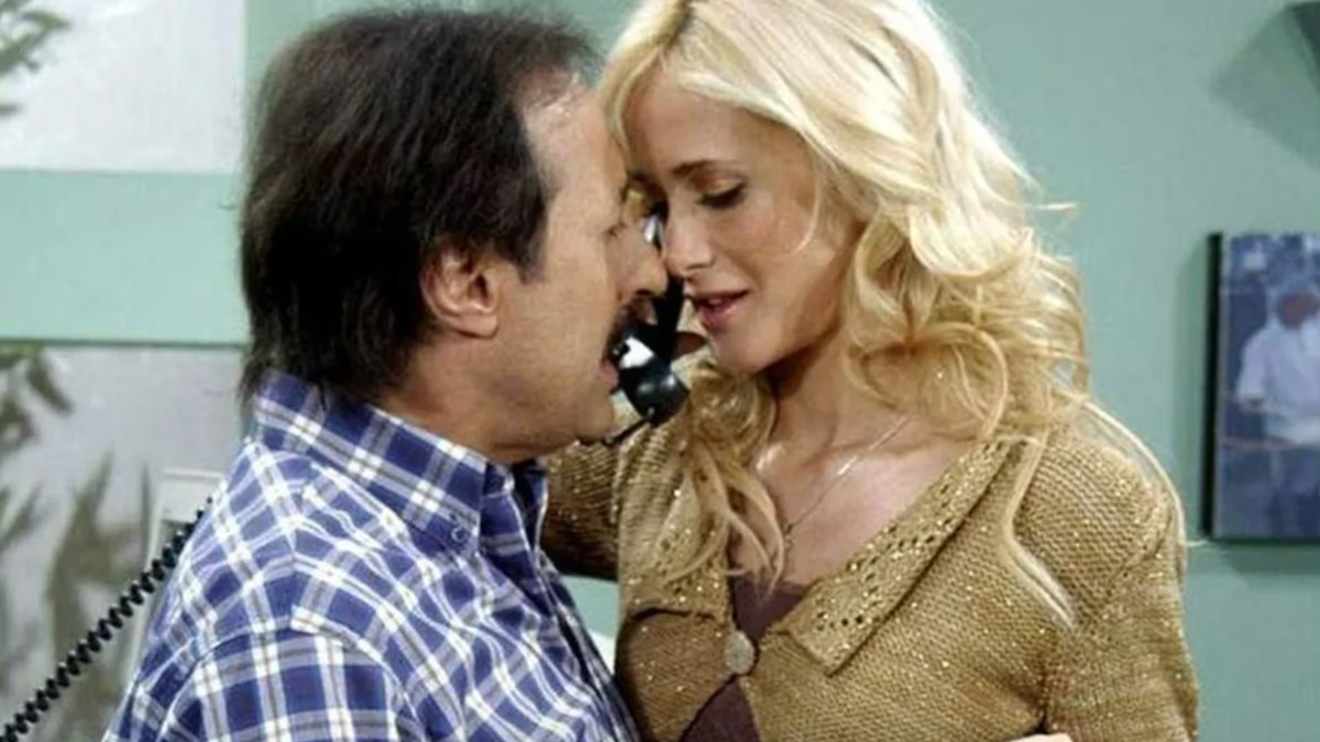 Julieta Prandi protagonizó el sketch de "La nena" junto con Guillermo Francella en 2001. Julieta Prandi protagonizó el sketch de "La nena" junto con Guillermo Francella en 2001.