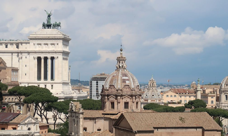 Explotó la convocatoria de los cursos de exorcismo en Roma