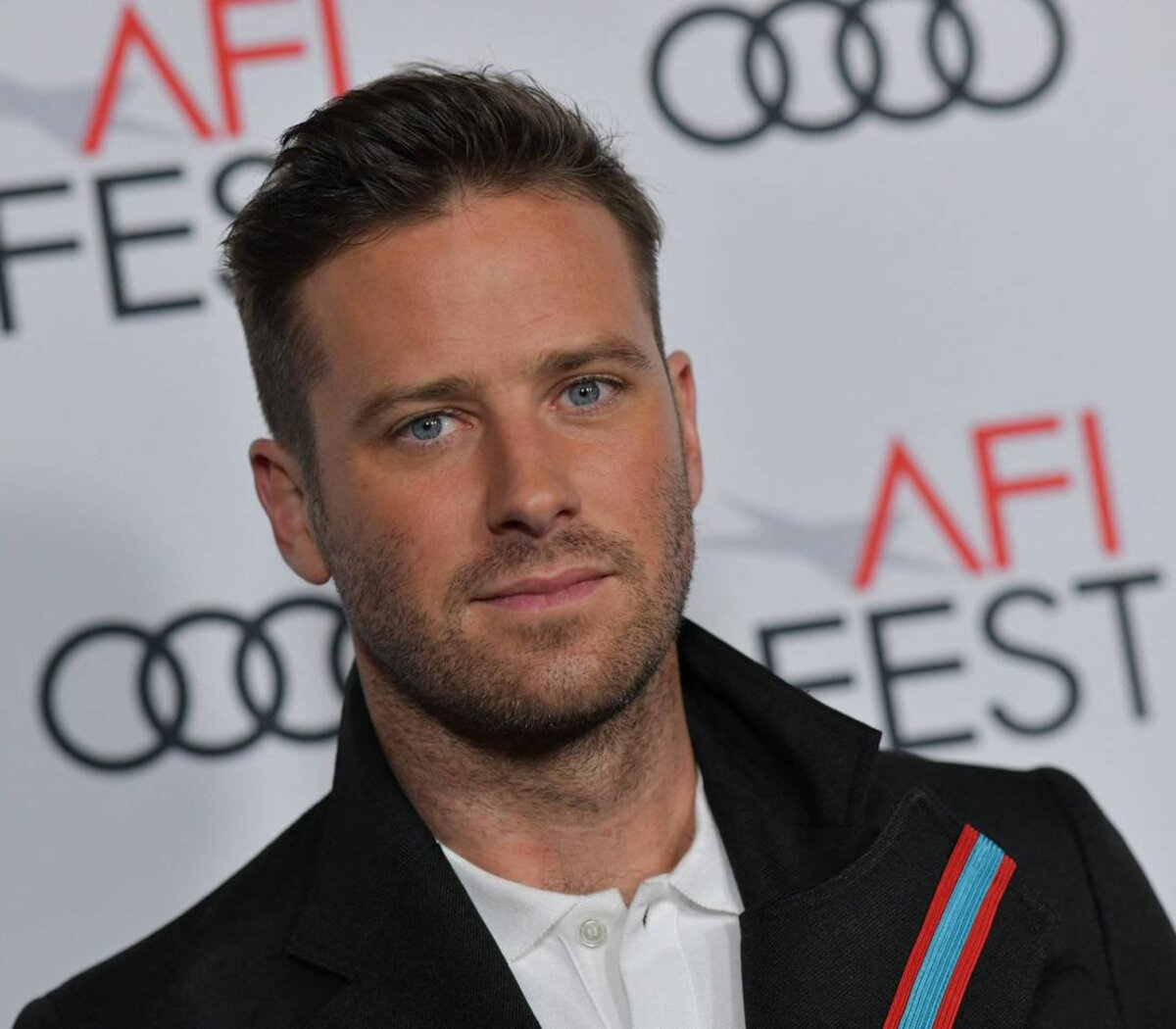 Armie Hammer actor de títulos tan conocidos como La red social (2010) o Call Me By Your Name (2017).