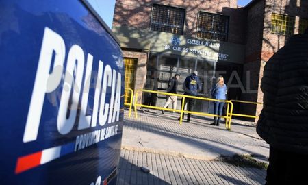 Los narcos buscaban impacto social al atacar escuelas, y lo lograron. Los narcos buscaban impacto social al atacar escuelas, y lo lograron.