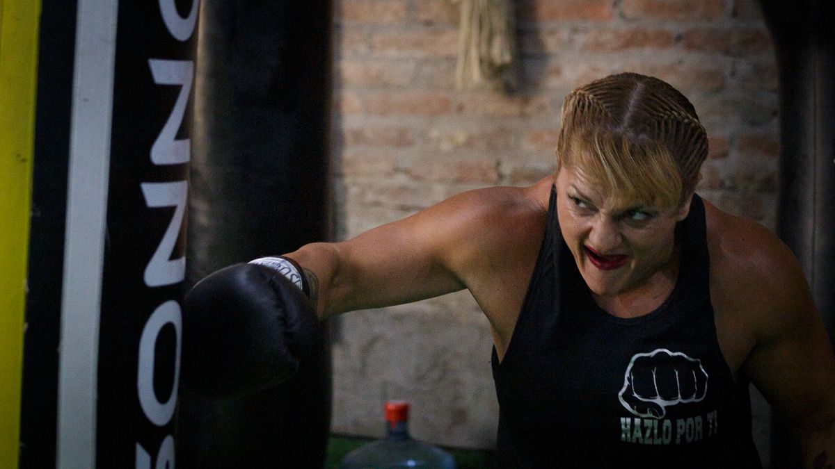 Hasta el último round: Locomotora conmovió a su hijo con un gesto que demostró su lucha hasta el final.