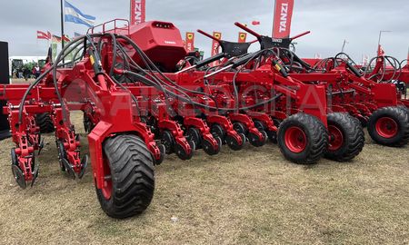 Tanzi presentó sus sembradoras en la Expoagro 2025. Tanzi presentó sus sembradoras en la Expoagro 2025.
