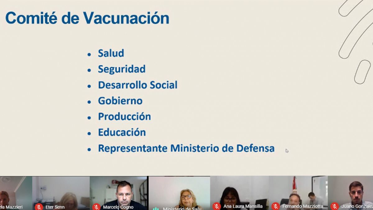 La titular de la cartera sanitaria provincial, Sonia Martorano, presentó las líneas de trabajo y afirmó: “Estamos ante un mega operativo de vacunación que tiene una logística muy compleja”.