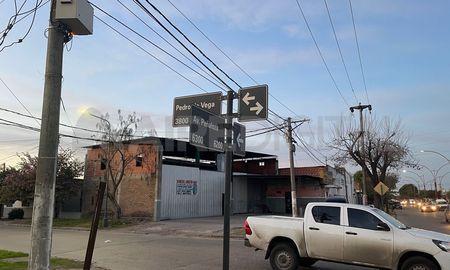 La inseguridad en Santa Fe no cesa y este miércoles a la madrugada, el blanco fue una gomería. La inseguridad en Santa Fe no cesa y este miércoles a la madrugada, el blanco fue una gomería.