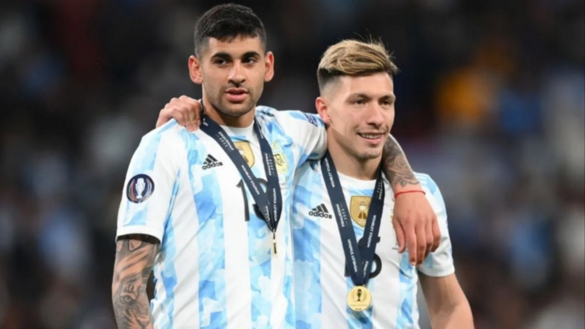 Lisandro Martínez y Cuti Romero fueron jugadores claves en los partidos disputados por la Selección Argentina.