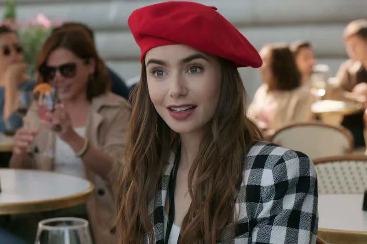 Emily pasará de París a Roma en la parte 2 de 'Emily en París' temporada 4, la cual ya confirmó su esperada fecha de estreno en Netflix. Emily pasará de París a Roma en la parte 2 de 'Emily en París' temporada 4, la cual ya confirmó su esperada fecha de estreno en Netflix.