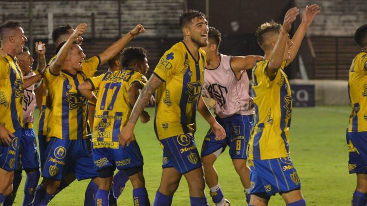 Atlanta derrotó a Ferro 2-1 y avanzó de fase en el reducido por obtener el segundo ascenso de la Primera Nacional a la Liga Profesional de Fútbol.