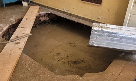 Repararon el socavón en la Escuela Ameghino de Sunchales y se retomaron las clases. Repararon el socavón en la Escuela Ameghino de Sunchales y se retomaron las clases.