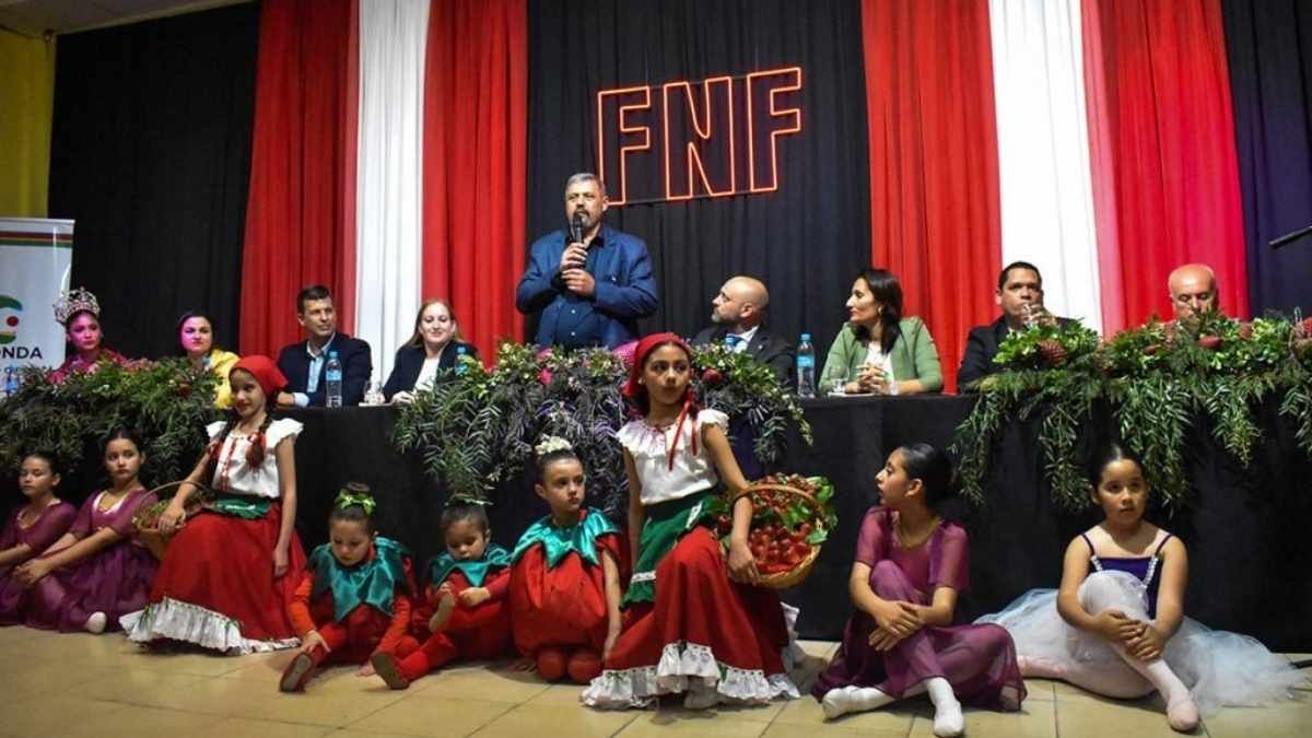 Coronda festeja la Fiesta Nacional de la Frutilla del 8 al 10 de noviembre.