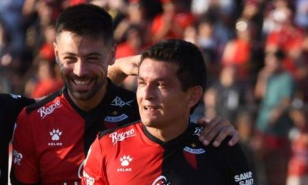 El posteo del Pulga Rodríguez que lo vincula a Colón a poco de su salida del club. El posteo del Pulga Rodríguez que lo vincula a Colón a poco de su salida del club.