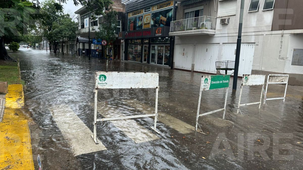 Fotos y videos del temporal en Santa Fe: calles bajo el agua y barrios complicados