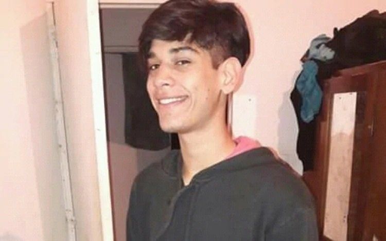 Una patota golpeó salvajemente a un joven de 17 años y lucha por su vida en la terapia intensiva