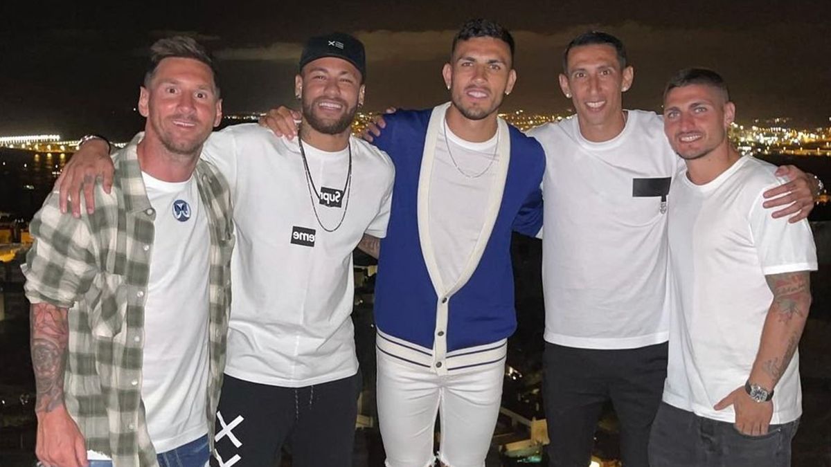 Lionel Messi pasó parte de sus vacaciones con jugadores y amigos del Paris Saint-Germain, como Neymar, Leandro Paredes, Ángel Di María y Marco Verratti.