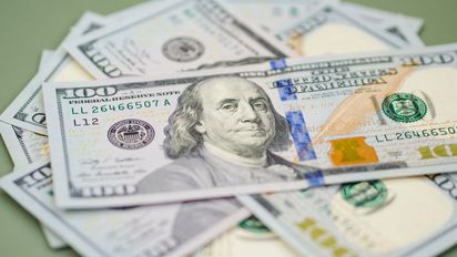 A cuánto se iría el dólar a fin de 2025 según un informe de uno de los bancos más importantes de Argentina