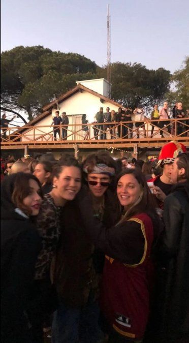 Lola Latorre | fiesta clandestina