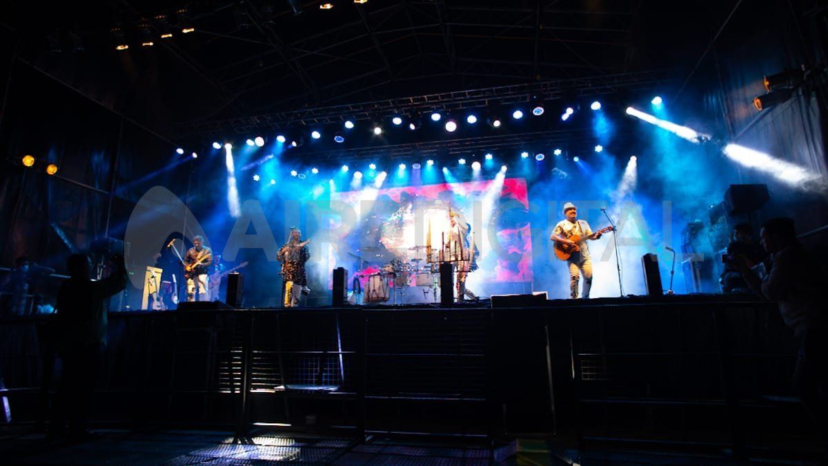 El acto se cerró con un acto de los Tekis.