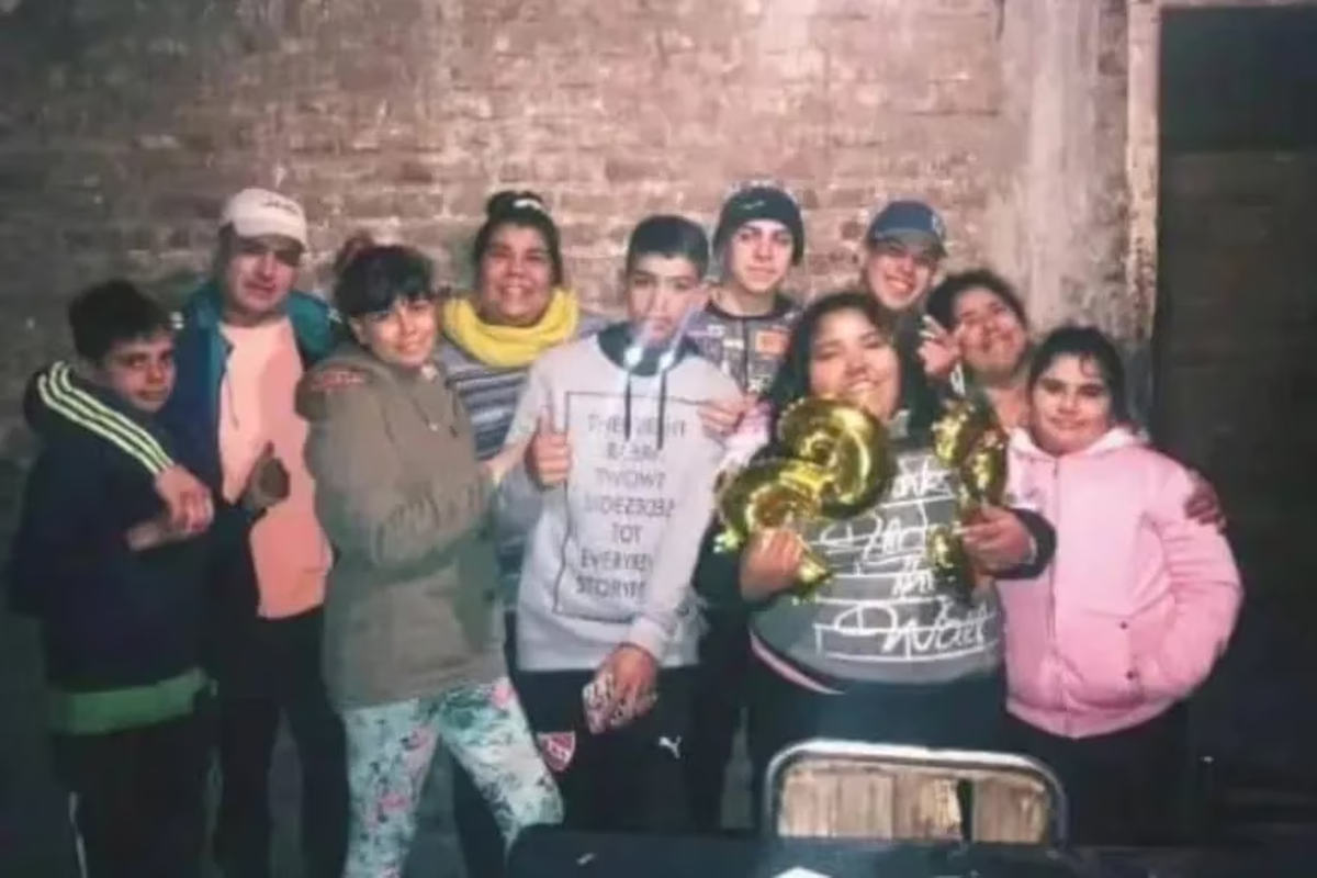 Thiago y sus hermanos en la vivienda de González Catán, antes de ser remodelada Ig / @Thi4go_km