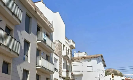 La demoledora confesión de la familia de las gemelas que cayeron desde un tercer piso en Barcelona: Las criticaban por argentinas La demoledora confesión de la familia de las gemelas que cayeron desde un tercer piso en Barcelona: Las criticaban por argentinas
