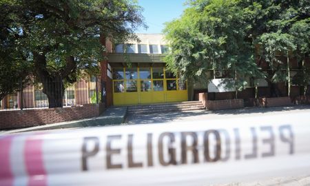 A partir del crimen en San Cristóbal, Santa Fe comienza a debatir el uso de redes sociales de adolescentes. A partir del crimen en San Cristóbal, Santa Fe comienza a debatir el uso de redes sociales de adolescentes.