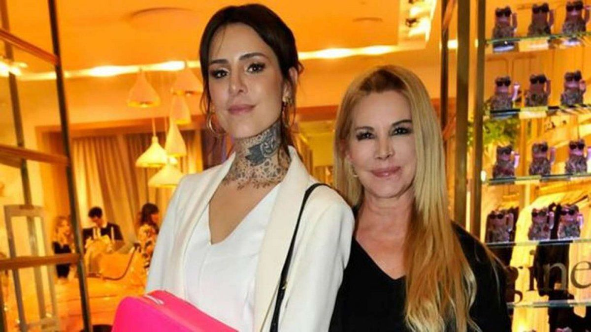 Candelaria Tinelli escribió un mensaje desgarrador sobre la salud de su mamá Soledad Aquino