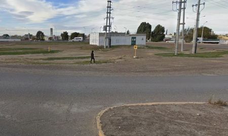 Tragedia en Puerto Madryn tras el vuelco fatal de una camioneta. Tragedia en Puerto Madryn tras el vuelco fatal de una camioneta.