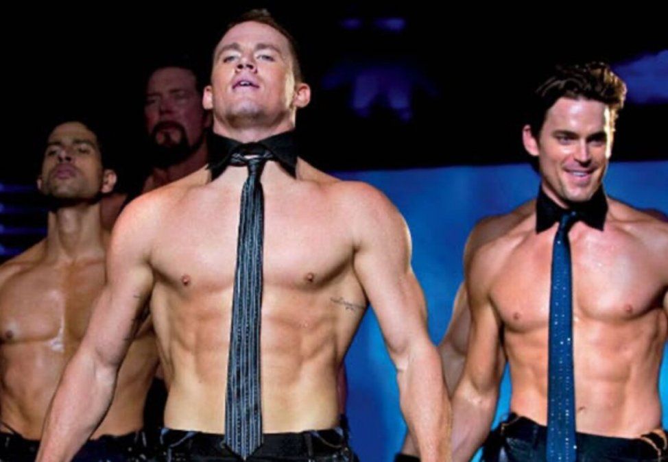 EN "MAGIC MIKE XXL", JUNTO A ADAM RODRÍGUEZ Y MATT BOMER.