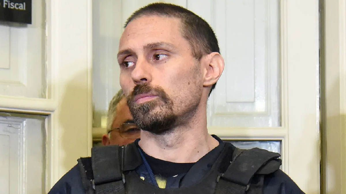 Pérez Corradi tiene tres condenas –ninguna firme- en la Argentina, la última de ellas a siete años de prisión por “comercio de materias primas para la producción y fabricación de estupefacientes”.