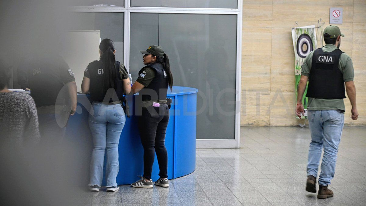 Allanamiento en la sede de Afip en Rosario. Allanamiento en la sede de Afip en Rosario.
