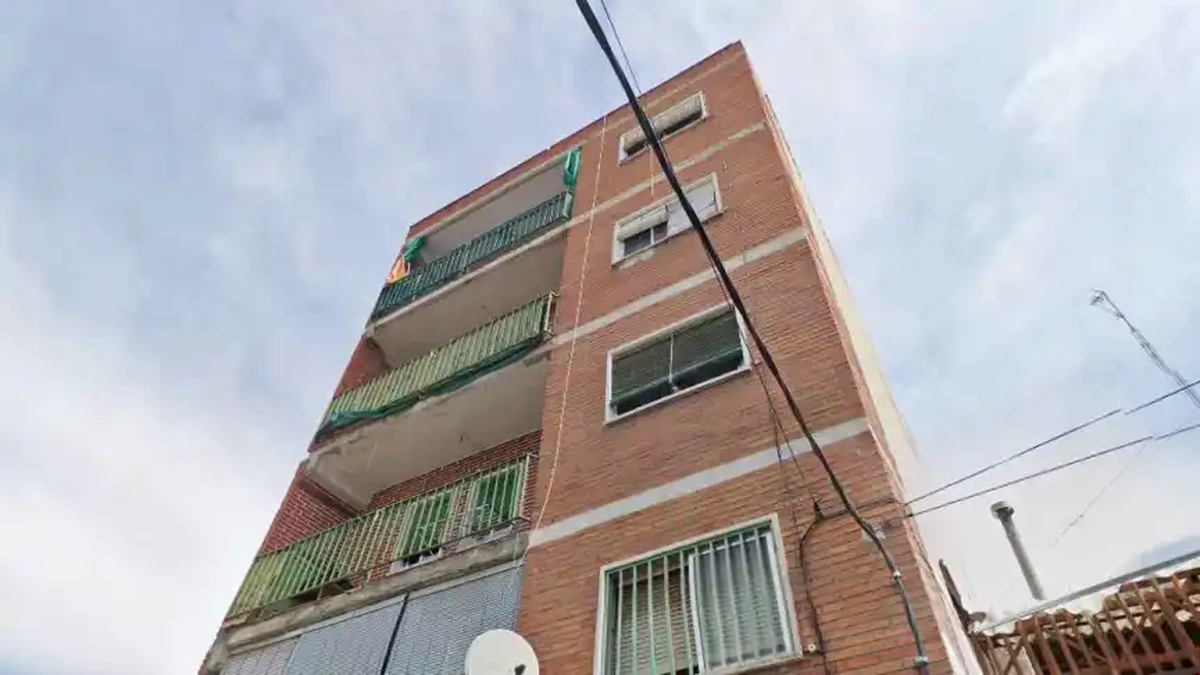Fachada del edificio donde ocurri&oacute; todo, en la calle Palafox de M&oacute;stoles.&nbsp;Google Maps
