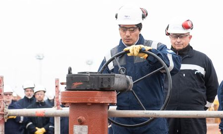 La explotación de Vaca Muerta permitió reemplazar el gas importado desde Bolivia, pero esto no se refleja en los cálculos de tarifas que se pagan en Santa Fe y otras provincias. La explotación de Vaca Muerta permitió reemplazar el gas importado desde Bolivia, pero esto no se refleja en los cálculos de tarifas que se pagan en Santa Fe y otras provincias.