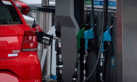 Los nuevos precios del aumento de nafta en Santa Fe ya se exhiben en las estaciones de servicio YPF. Los nuevos precios del aumento de nafta en Santa Fe ya se exhiben en las estaciones de servicio YPF.