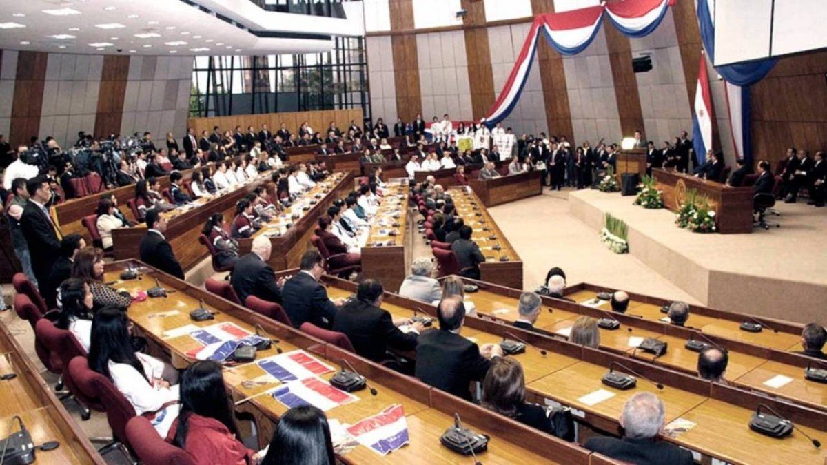 Por burlarse en Tik Tok del acento paraguayo y del tereré