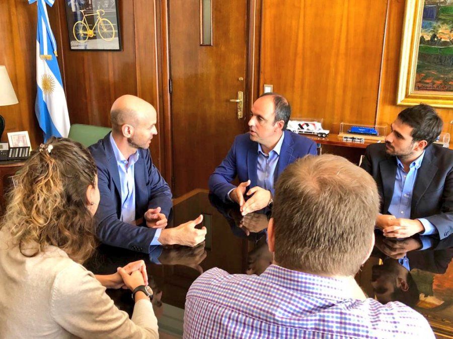 Aeropuerto de Sauce Viejo: Corral se reunió con Dietrich