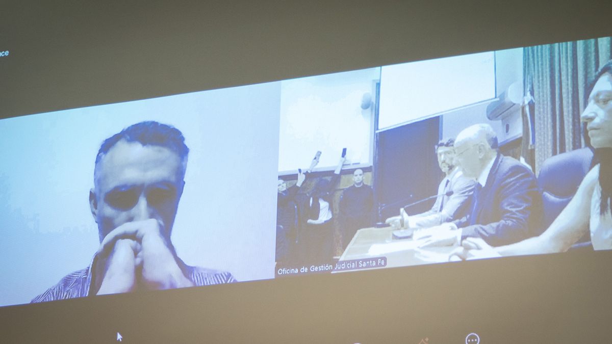 Juan Trigatti cuando fue absuelto en 2024 por un tribunal conformado por los jueces Pablo Busaniche, Cecilia Labanca y Martín Torres. 