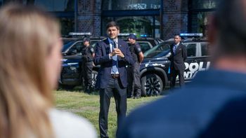 Según una encuesta, seguridad y obra pública sostienen la imagen positiva del gobernador