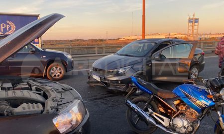 Dos accidentes de tránsito sobre la ruta 168, en la mañana del lunes, provocaron graves incidencias en el tránsito. Dos accidentes de tránsito sobre la ruta 168, en la mañana del lunes, provocaron graves incidencias en el tránsito.