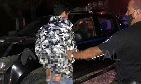 El asalto fue realizado por cinco ladrones, de los cuales ya lograron detener a uno. El asalto fue realizado por cinco ladrones, de los cuales ya lograron detener a uno.