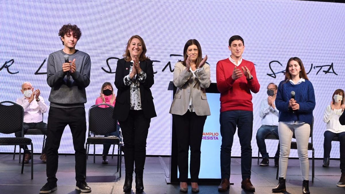 Clara García encabezó un acto de la lista Adelante y habló de los objetivos de su campaña.