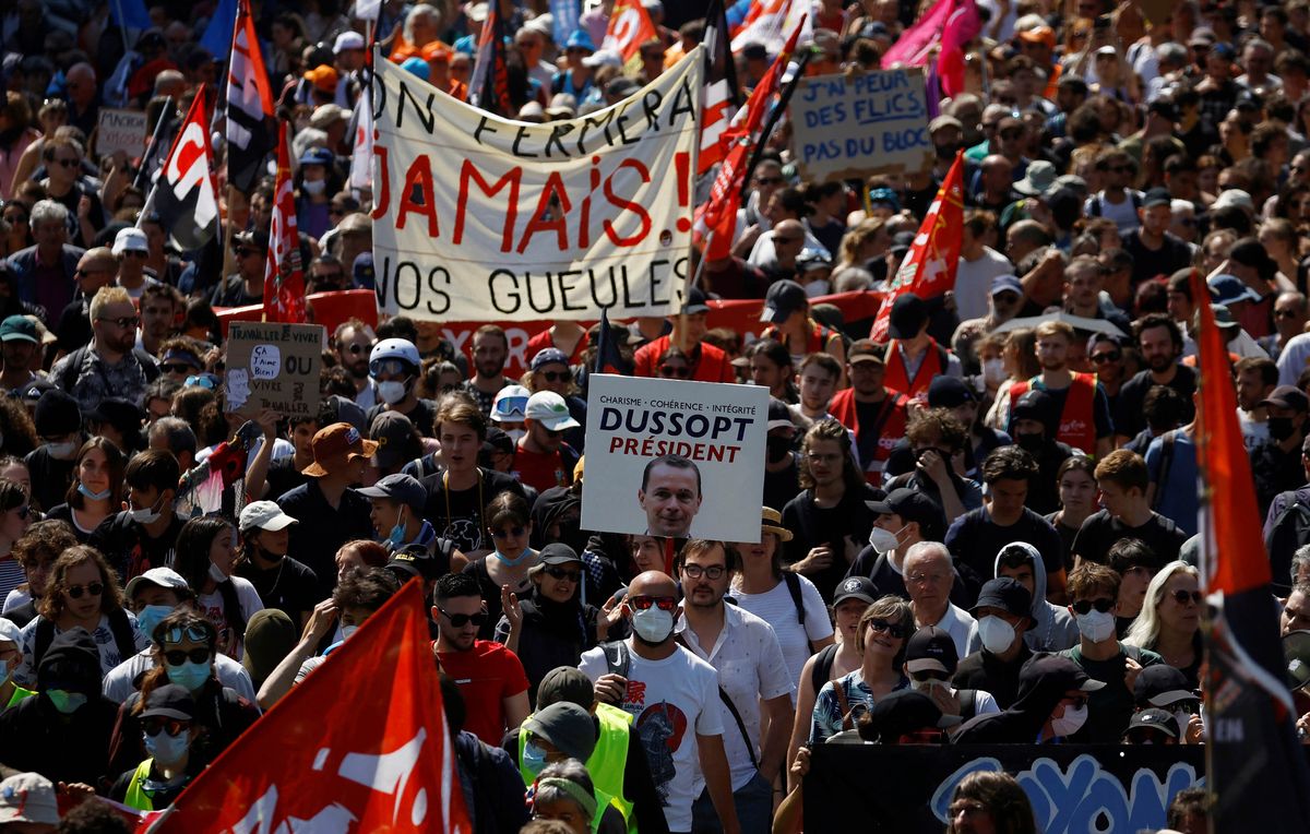 Tensión en París por la reforma de pensiones: manifestantes ocuparon la sede de los Juegos Olímpicos