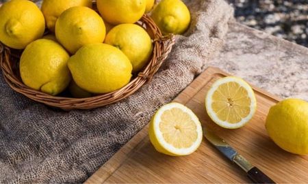 Cómo hay que guardar los limones para que no se sequen y duren más tiempo. Cómo hay que guardar los limones para que no se sequen y duren más tiempo.