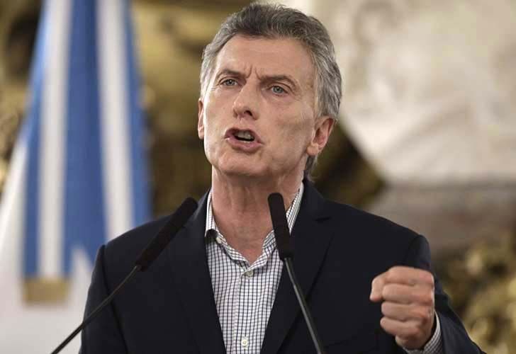 Macri: “He decidido iniciar negociaciones con el FMI”