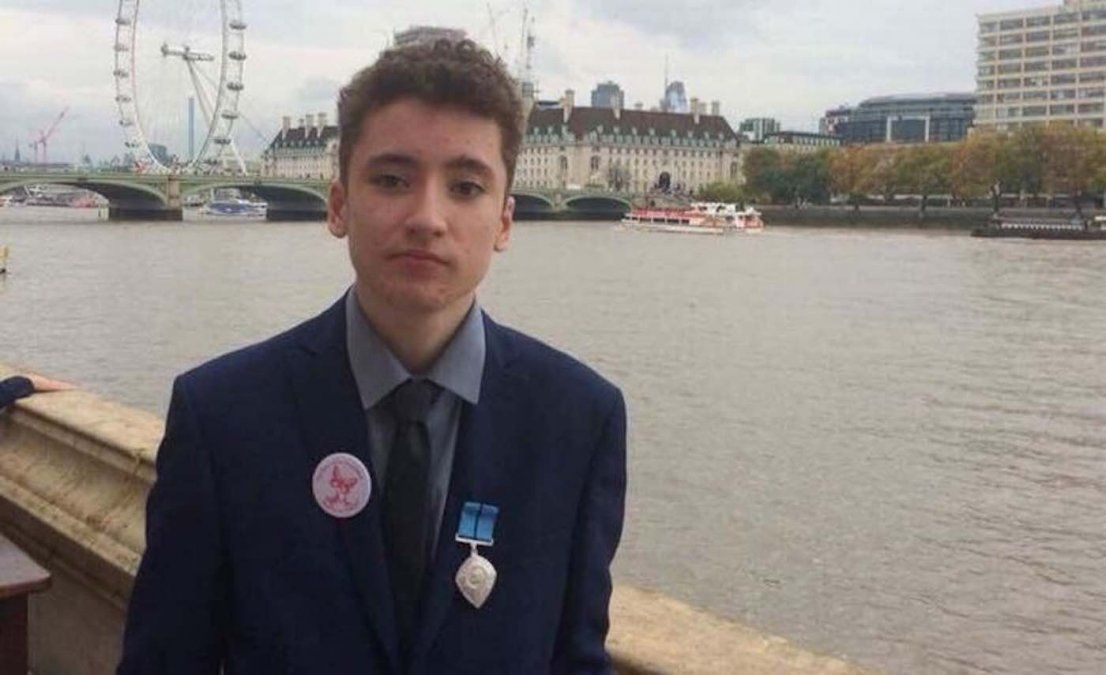 Tuvo convulsiones mientras jugaba online y su rival le salvó la vida