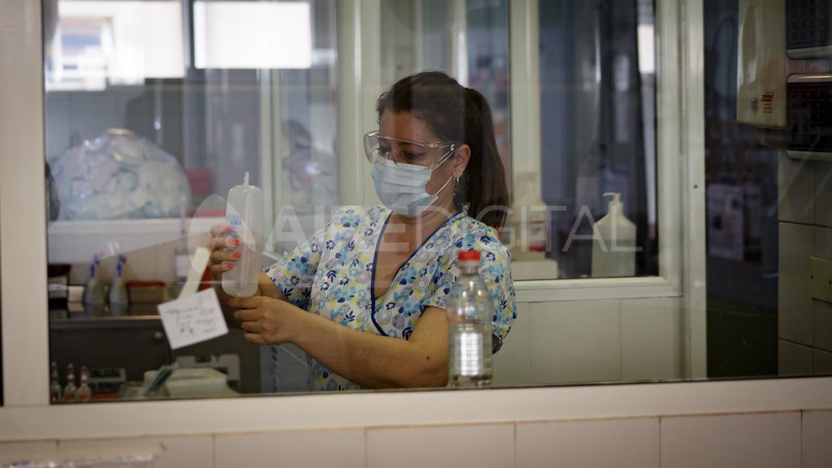 Desde el Consejo Internacional de Enfermeras aseguraron que las pesadas cargas de la pandemia hace que millones quieran dejar sus puestos.&nbsp;