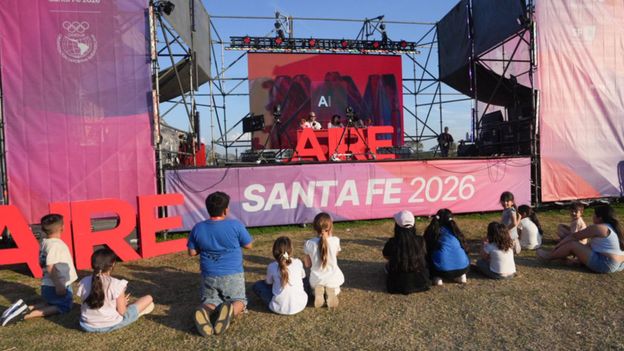 AIRE transmitió todo el sábado en el Fan Fest del Parque del Sur en una jornada especial con entrevistas, juegos y voces protagonistas.
